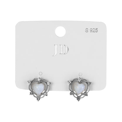 Fashionable diamond heart earrings for women