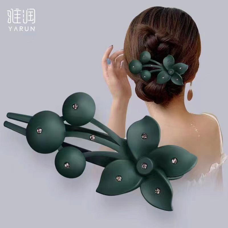 Flower Disc Hair Grab Clip Women's Rhinestone Scrub