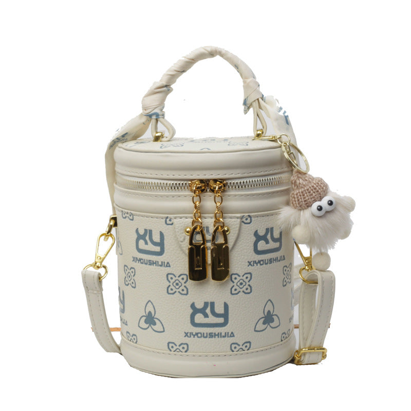 Popular bucket bag