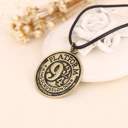 Coin 934 Men's Metal Necklace