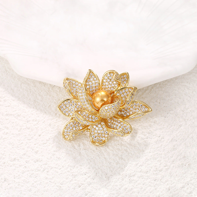 fashion Pearl Flower Brooch