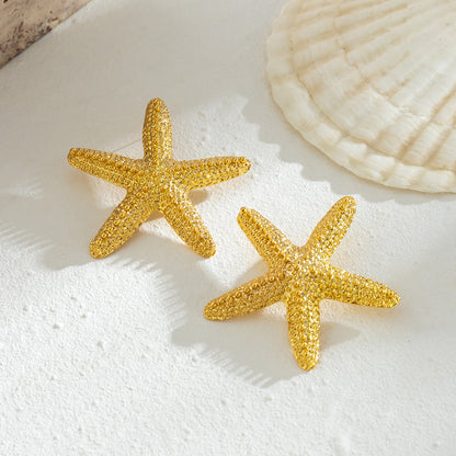 Holiday Beach Starfish Pendant Necklace