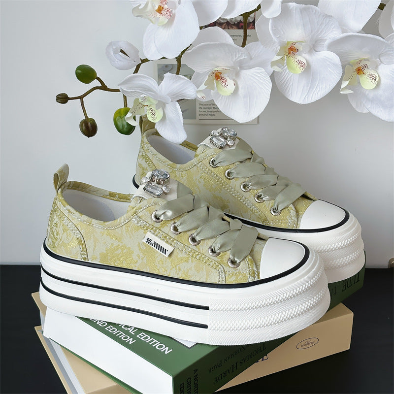 women's thick-soled white canvas shoes