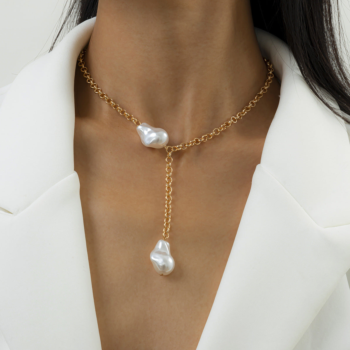 Single layer thin chain collarbone chain necklace