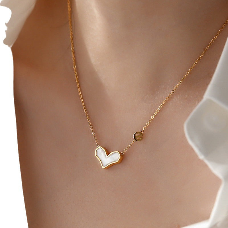 Three-dimensional love letter necklace