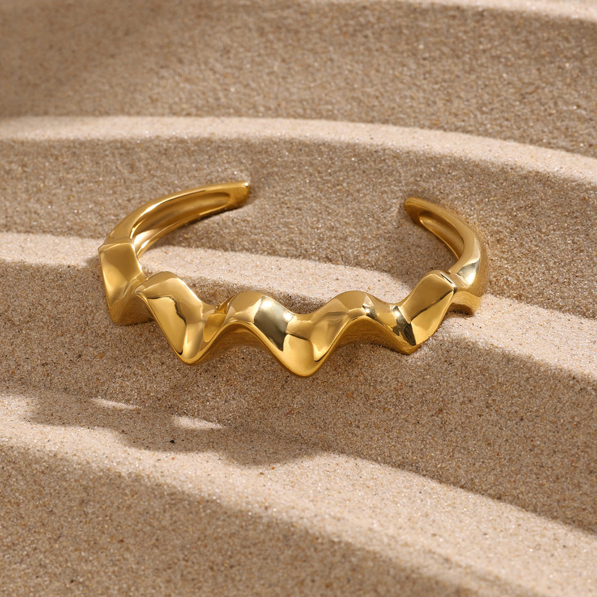 Coarse Wave Open Bracelet