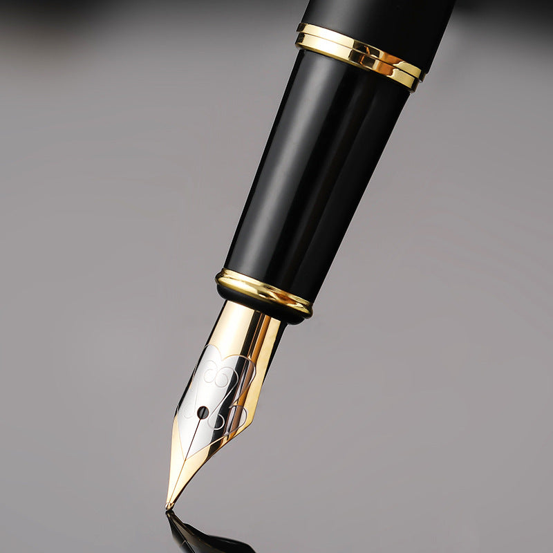 Men's matte black fountain pen