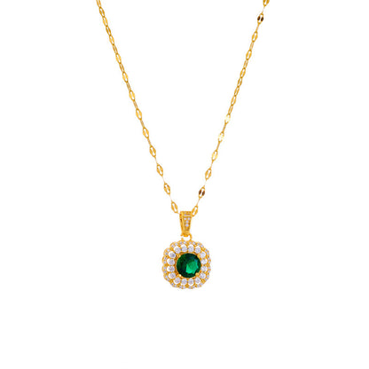 Square emerald necklace