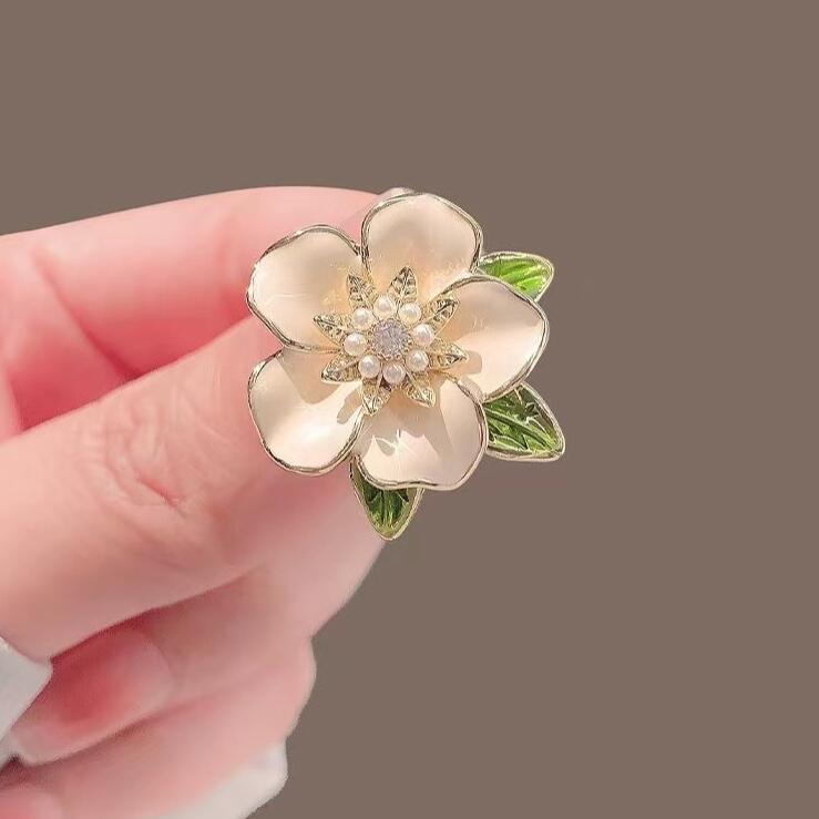 Elegant Dripping Gardenia Brooch