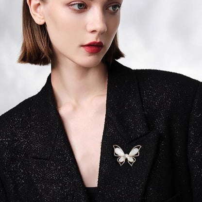 Butterfly Pearl Brooch Corsage