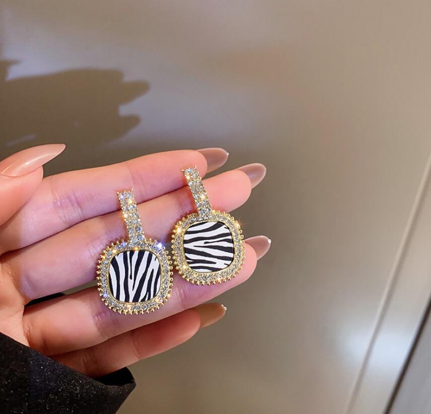 Geometric striped earrings