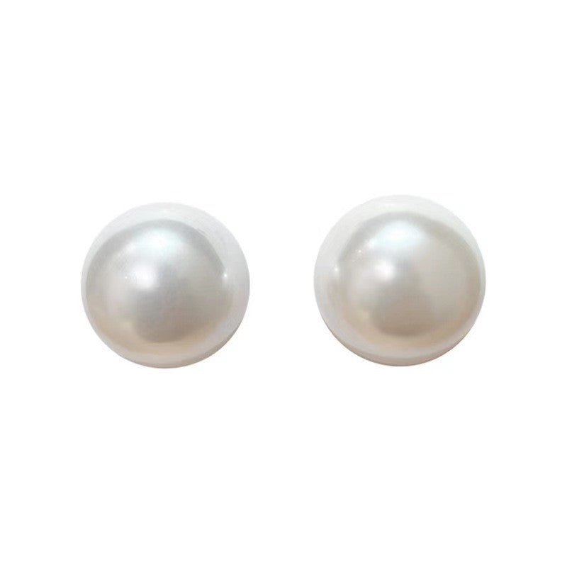 Fashion pearl stud earrings S925 silver needle simple