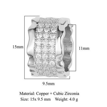 Heart-shaped wings square round zircon pendant.