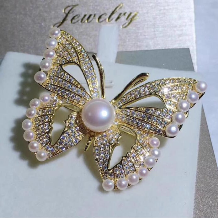 Multi-Bead Butterfly Pearl Brooch