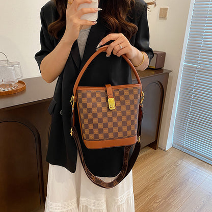 Premium sense bucket bag