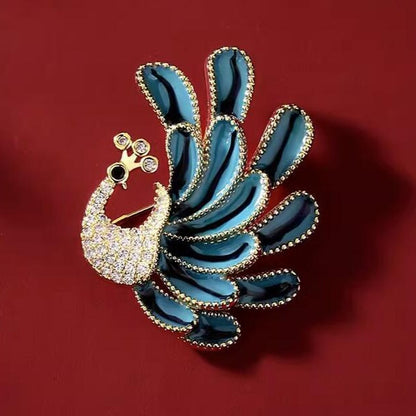 Elegant Peacock Brooch Suit Accessories