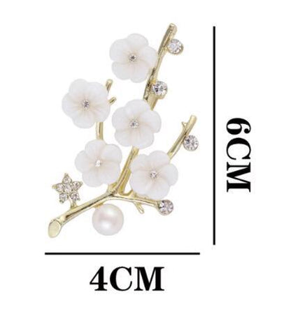 Shell Five Plum Blossom Brooch