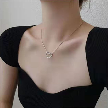 Hollow love necklace woman