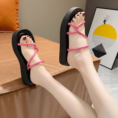 Pull-up platform slippers