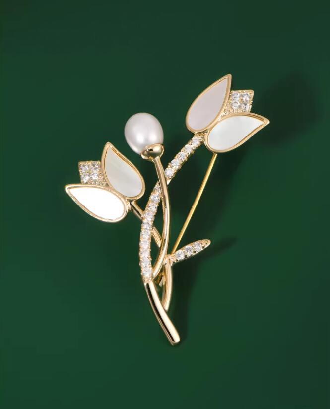 Botanical Pearl Tulip Brooch