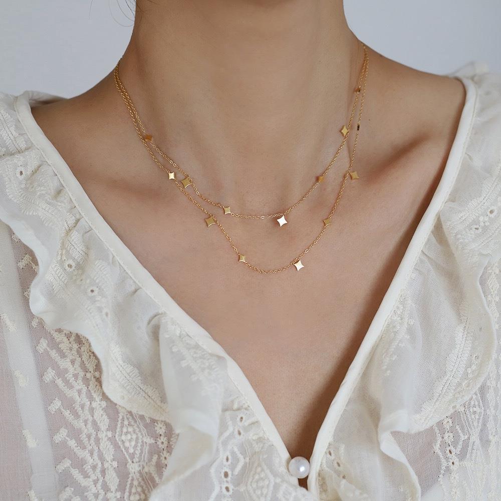 Star collarbone necklace