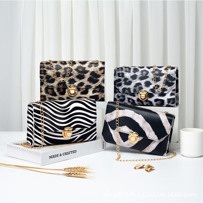 Leopard print square bag