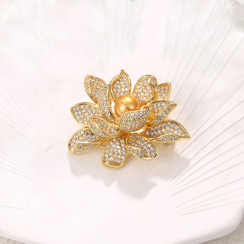 fashion Pearl Flower Brooch