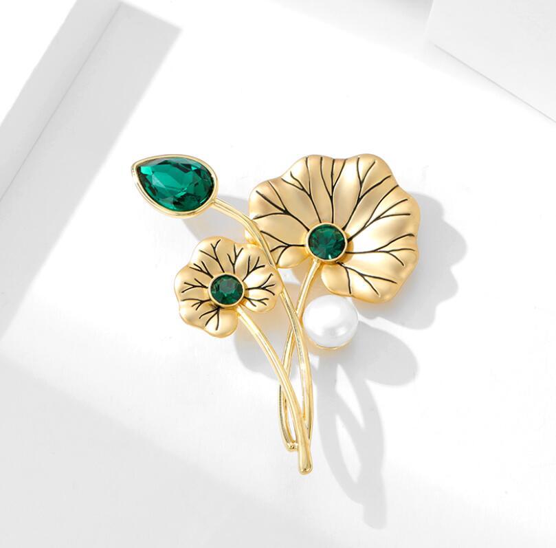 Retro Lotus Leaf Brooch for Women