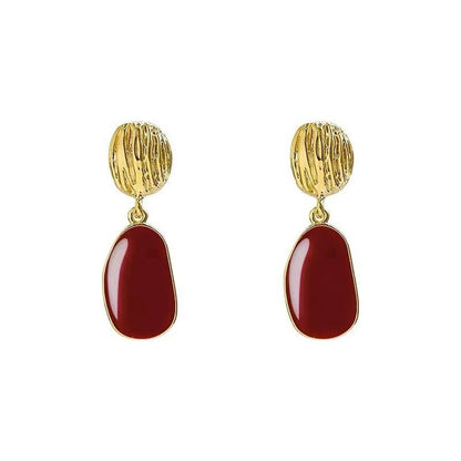 Red retro earrings