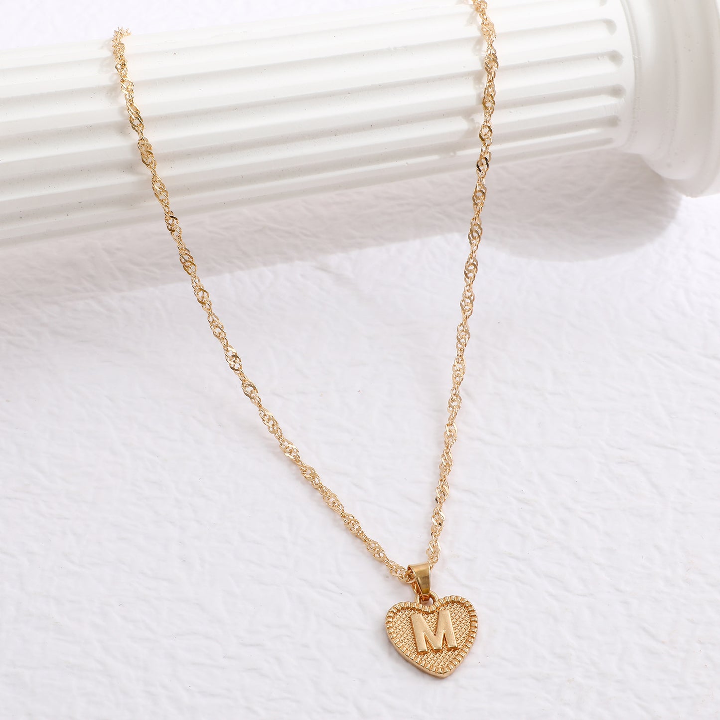 Hot selling heart letter necklace