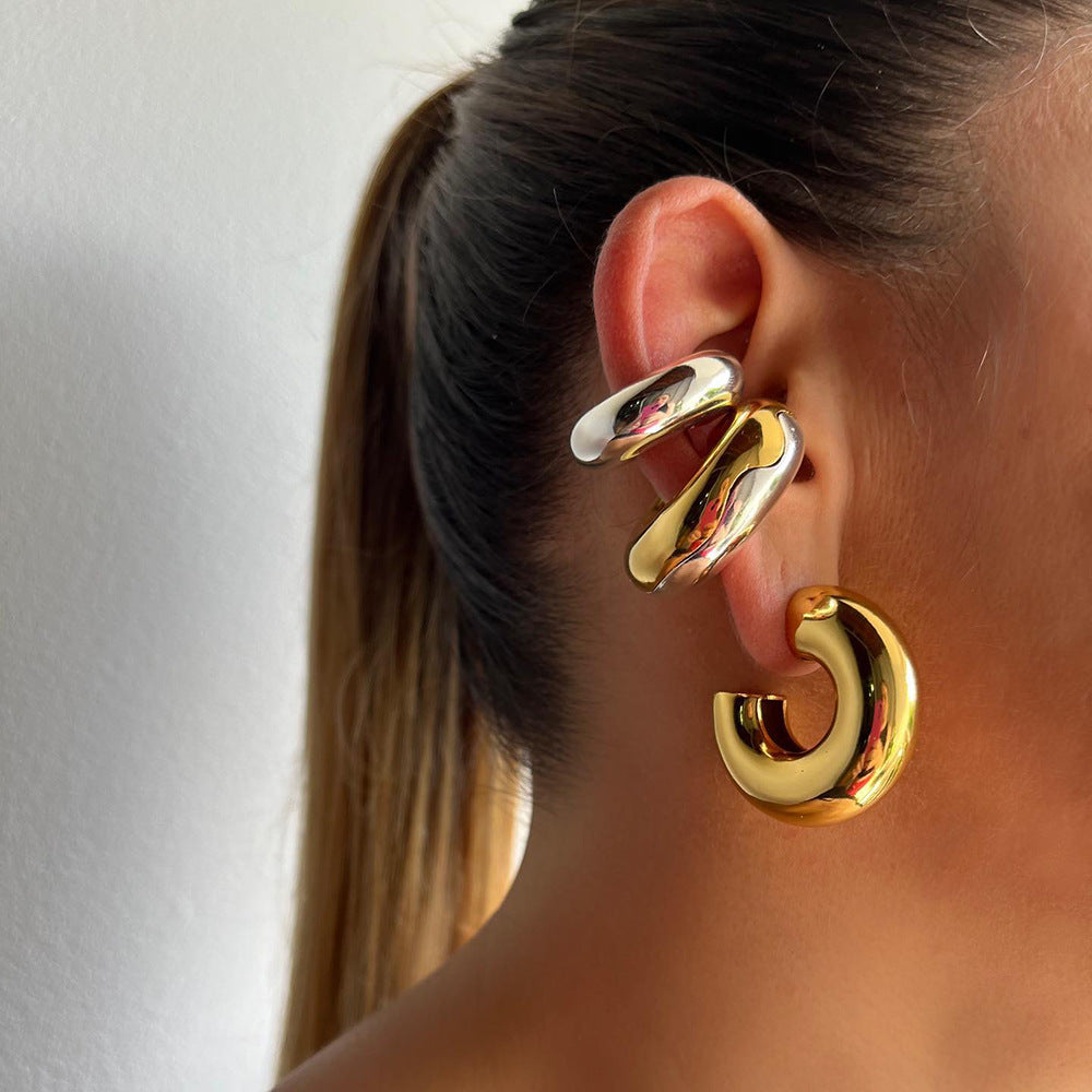 Hollow hoop earrings