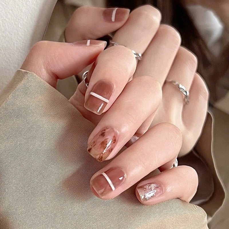 Tea Coffee Gradient with White Lines Nails