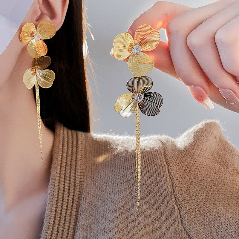 Personalized flower fringed earrings