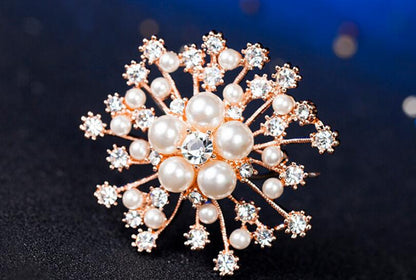 Snowflake Pearl Rhinestone Brooch