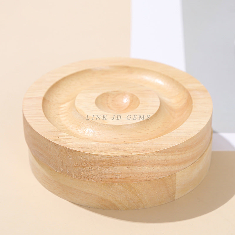 Wooden bracelet display plate round