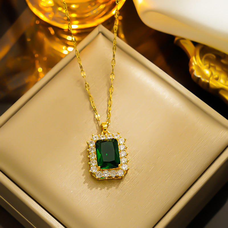 Elegant Micro-Inlaid Gold Green Gem Necklace for Women