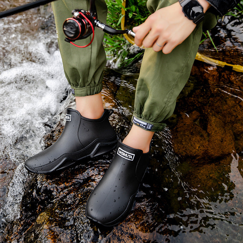 Versatile fashion couple rain boots