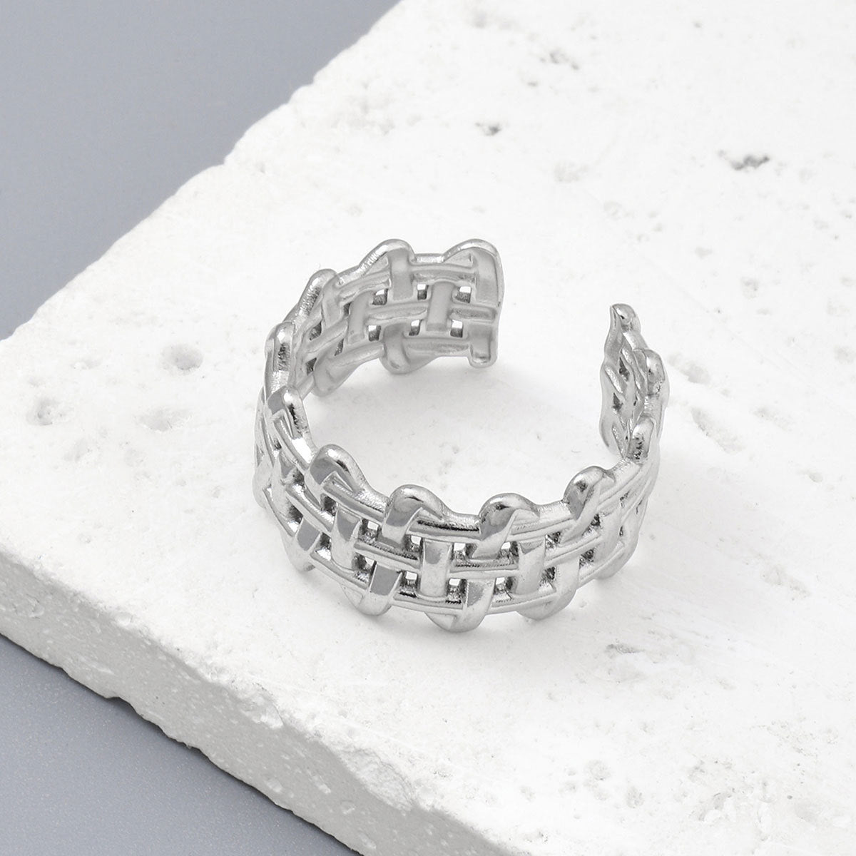 Anillo de mujer de acero de titanio con forma de serpiente y estrella ajustable 