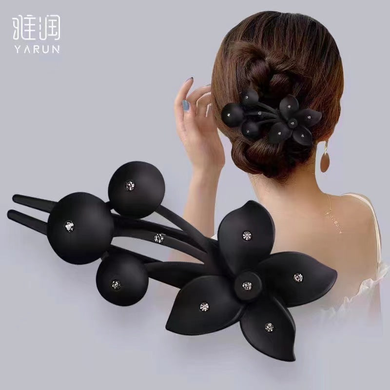 Flower Disc Hair Grab Clip Women's Rhinestone Scrub