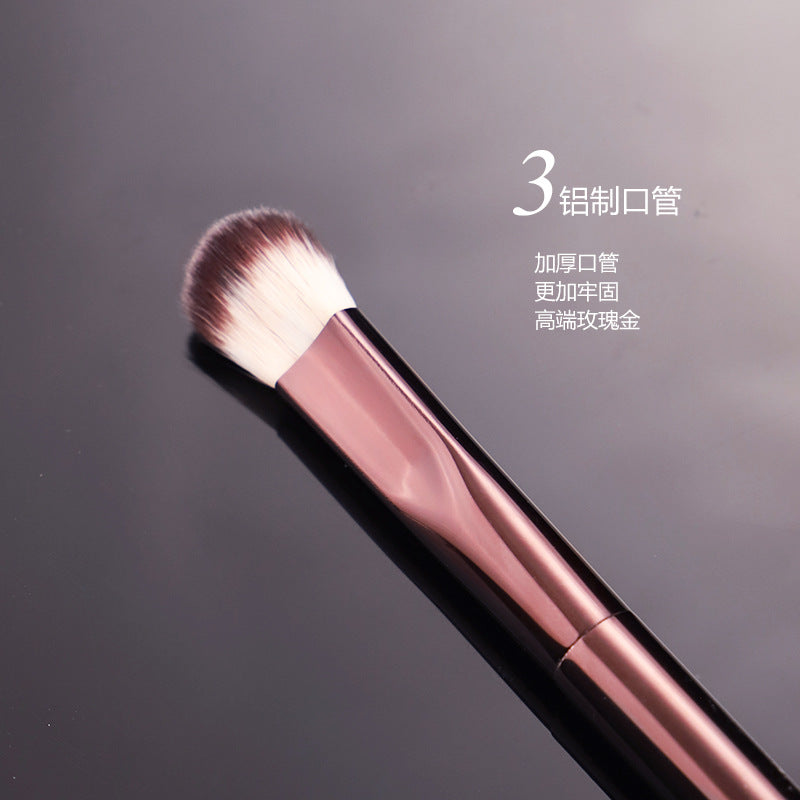 HG Crescent Medium Foundation & Concealer Brush