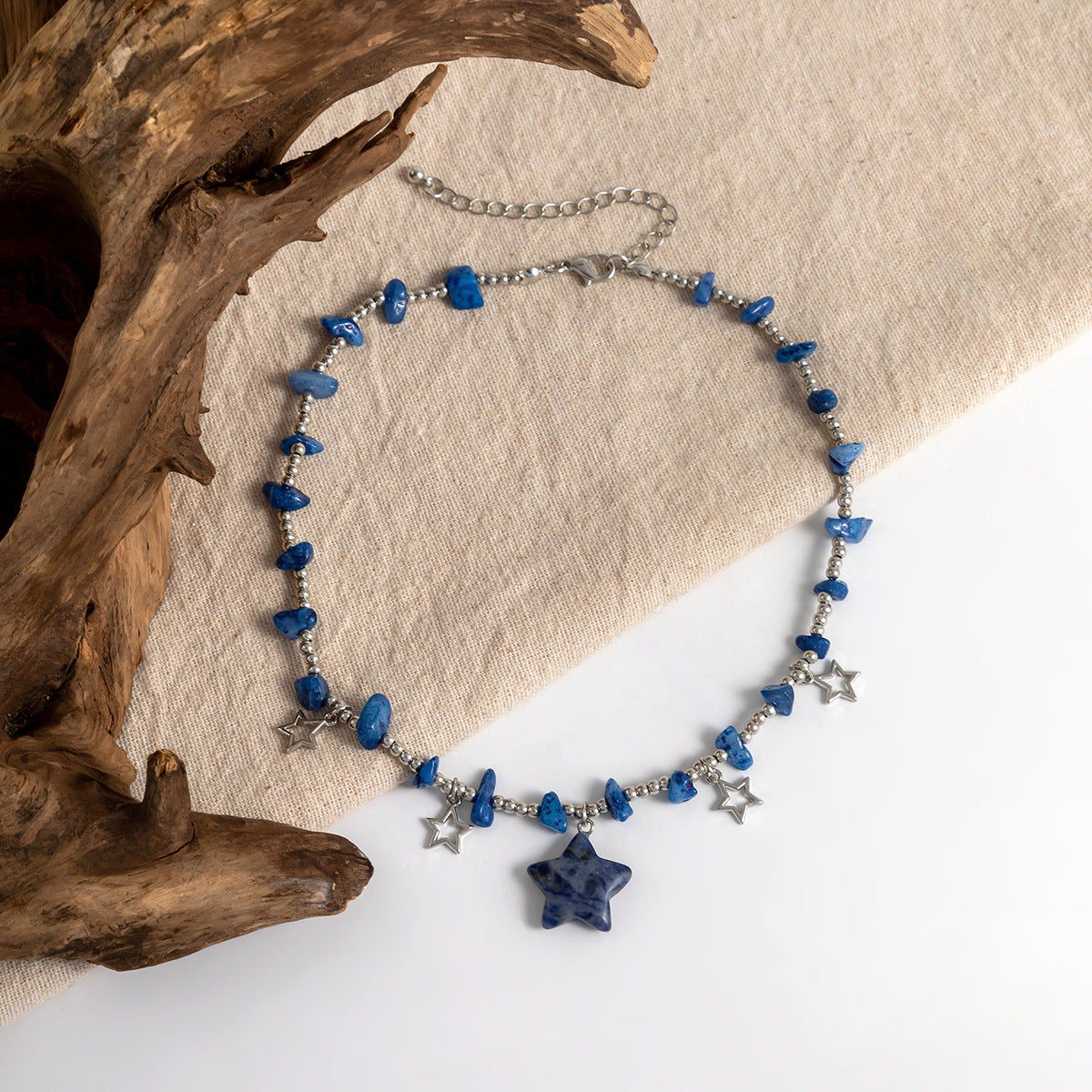 Gravel Beaded Short Star Necklace