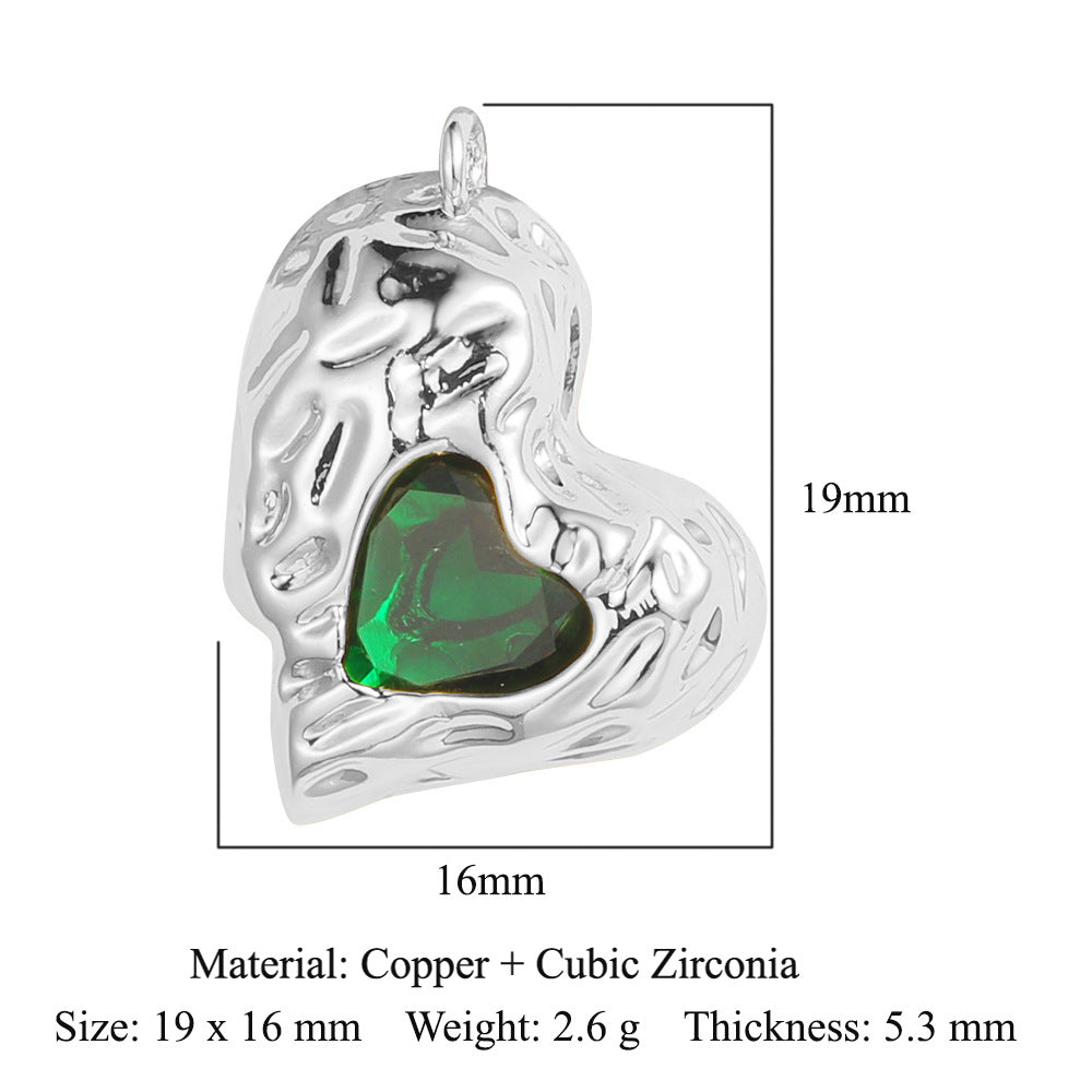 Heart-shaped wings square round zircon pendant.