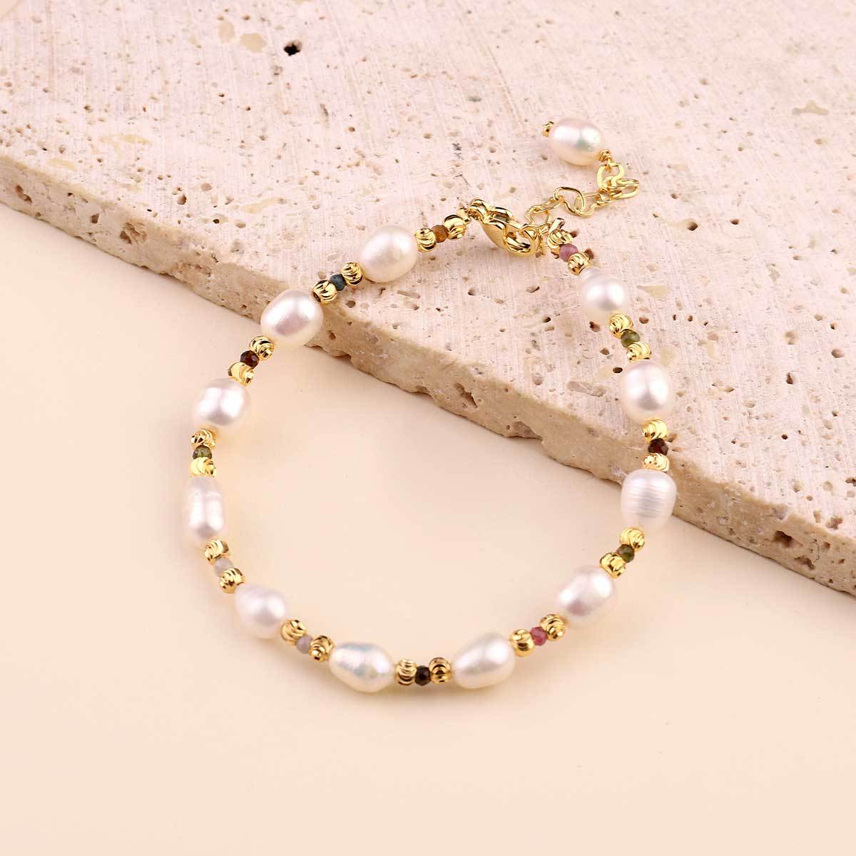 Freshwater pearl Flower natural stone jewelry bracelet.