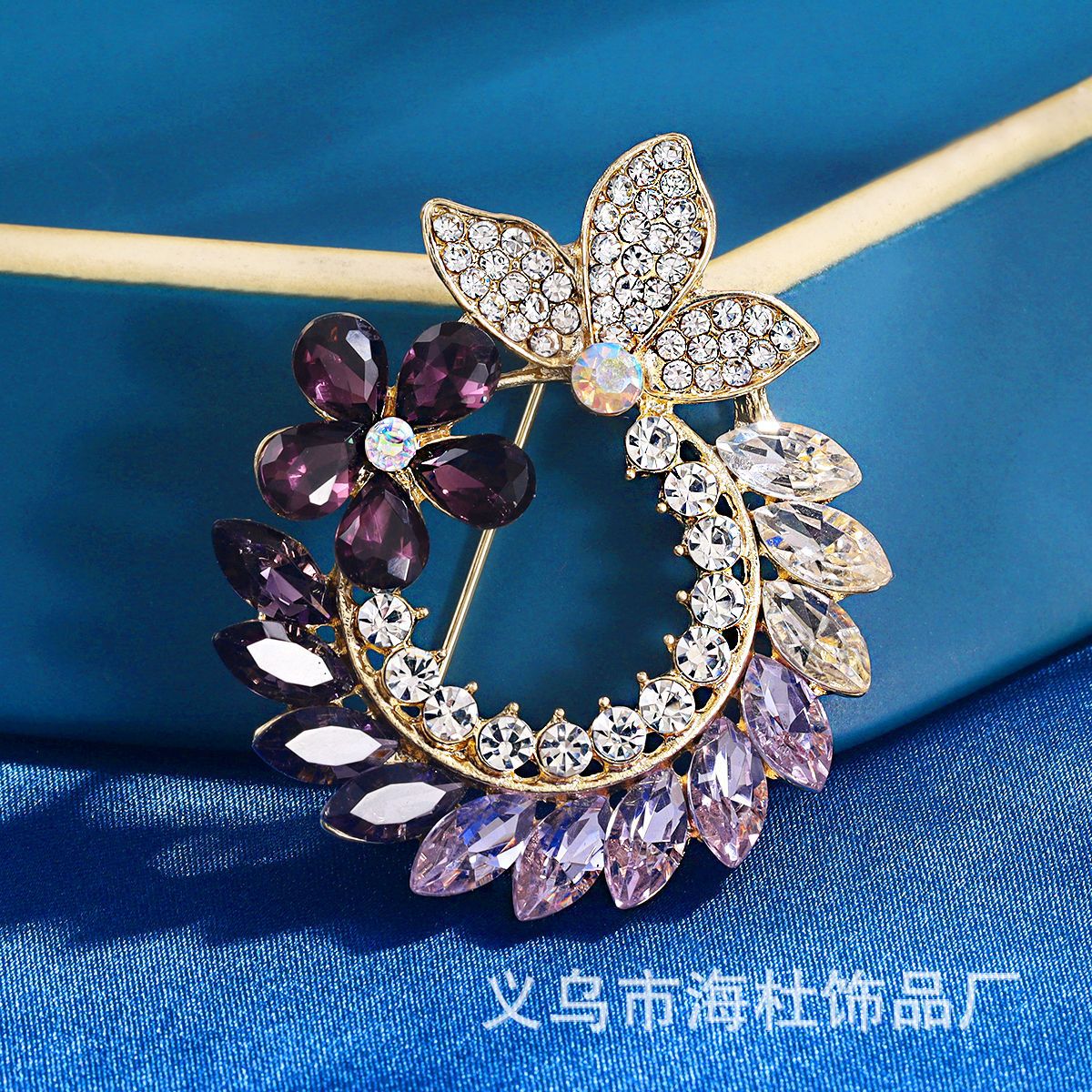 High-end crystal garland brooch