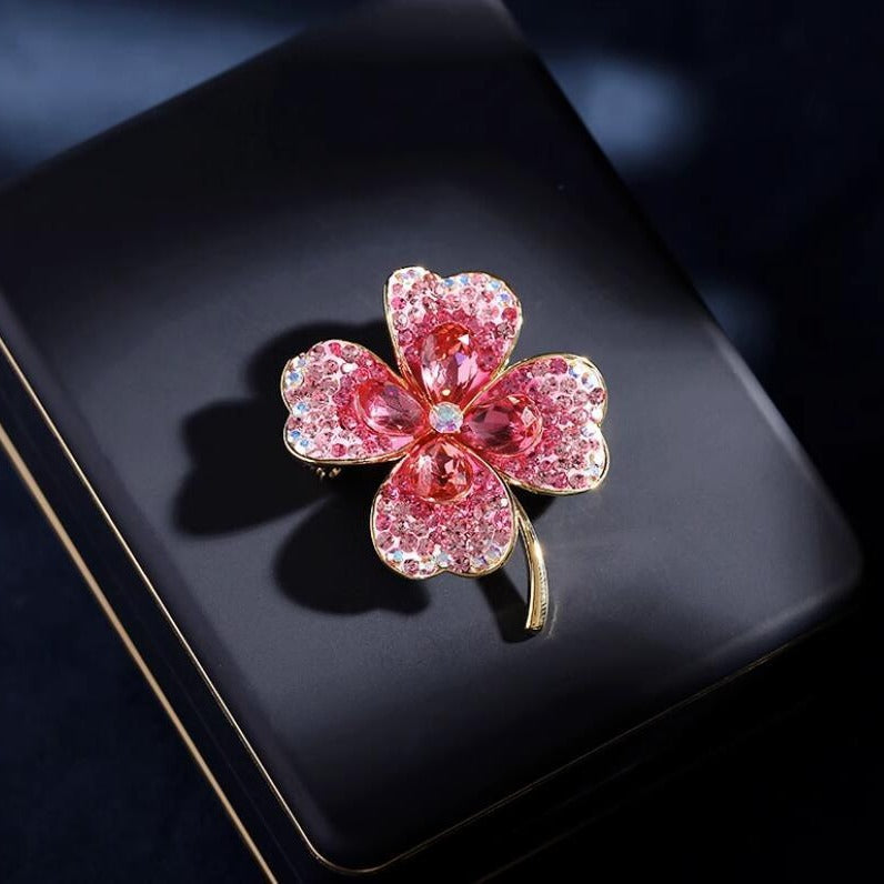 Four-leaf clover brooch high-end