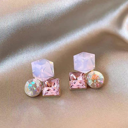 Color three-dimensional geometric crystal earrings