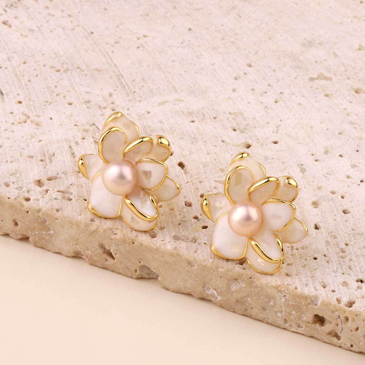 Natural Pearl Stud Earrings Clover Shell Butterfly