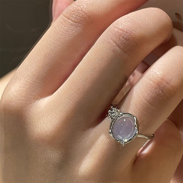 Irregular starburst texture ring