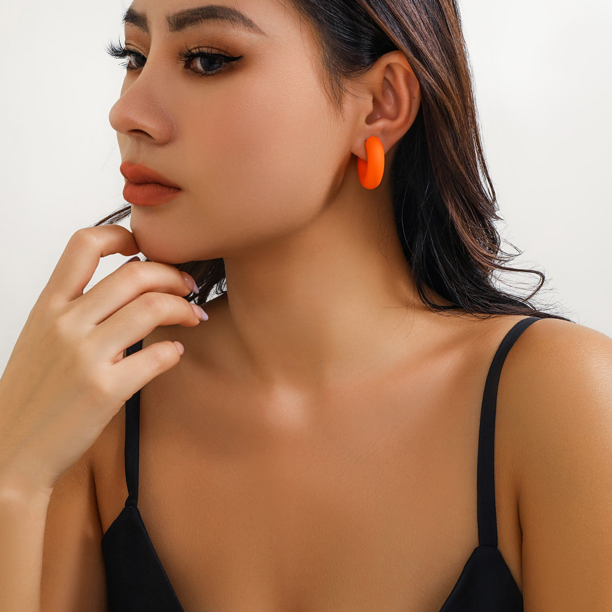 C-shaped color single ear bone clip without ear piercings