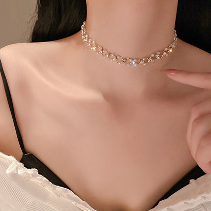 Pearl clavicle necklace with full diamonds